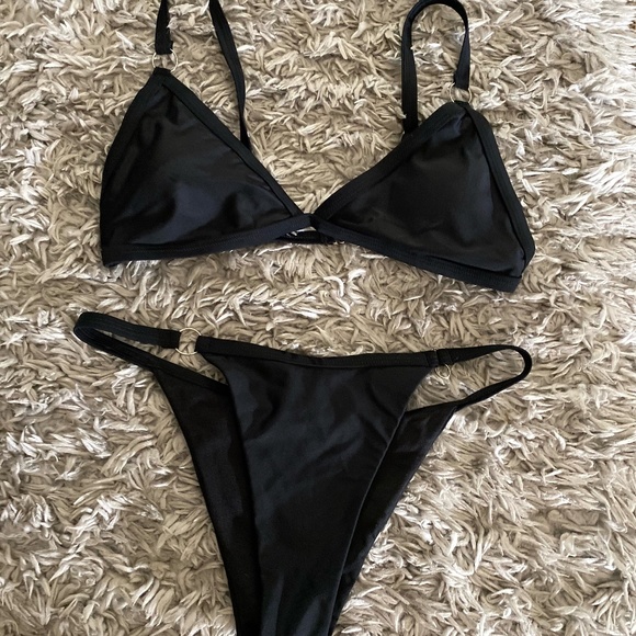 Swimsuit - Picture 2 of 4